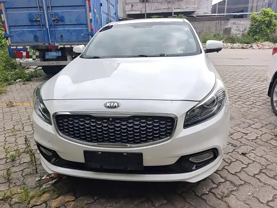 Kia K4