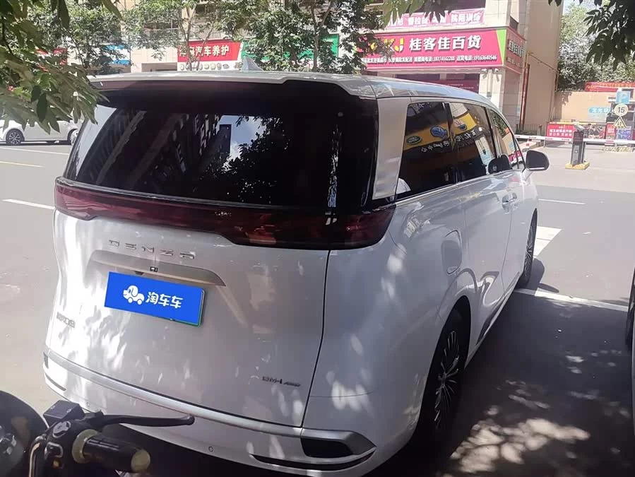 BYD D9