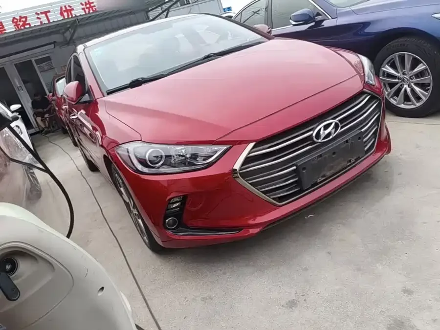 Hyundai elantra