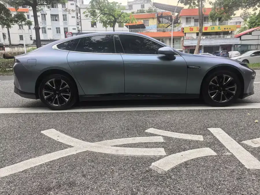 Xpeng P7