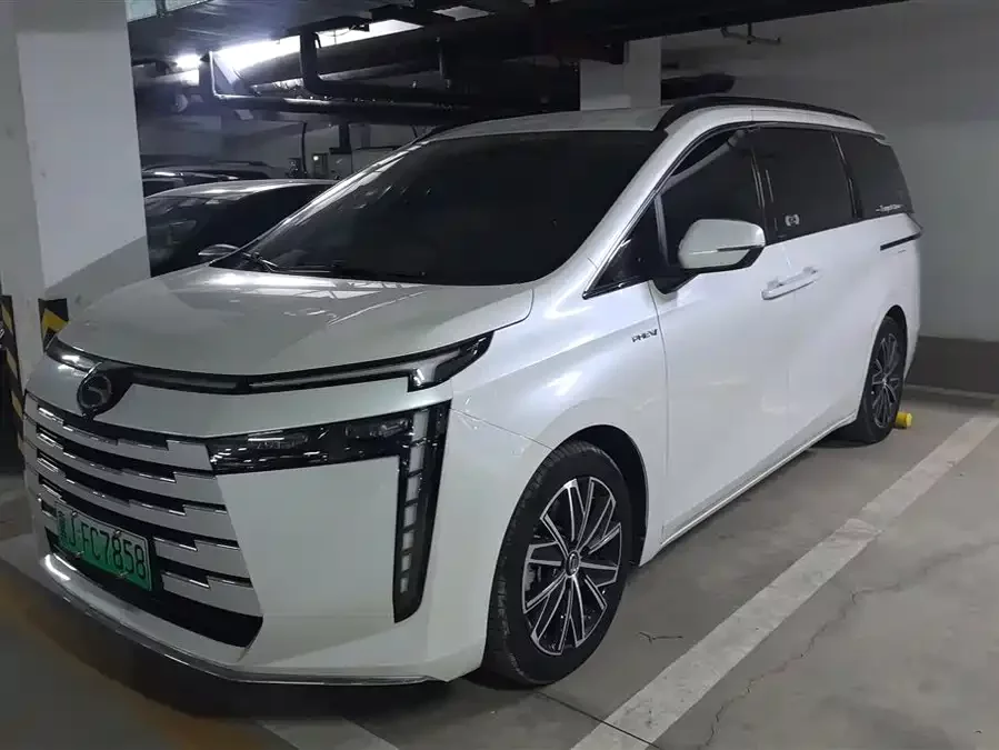 GAC Trumpchi E8 PHEV