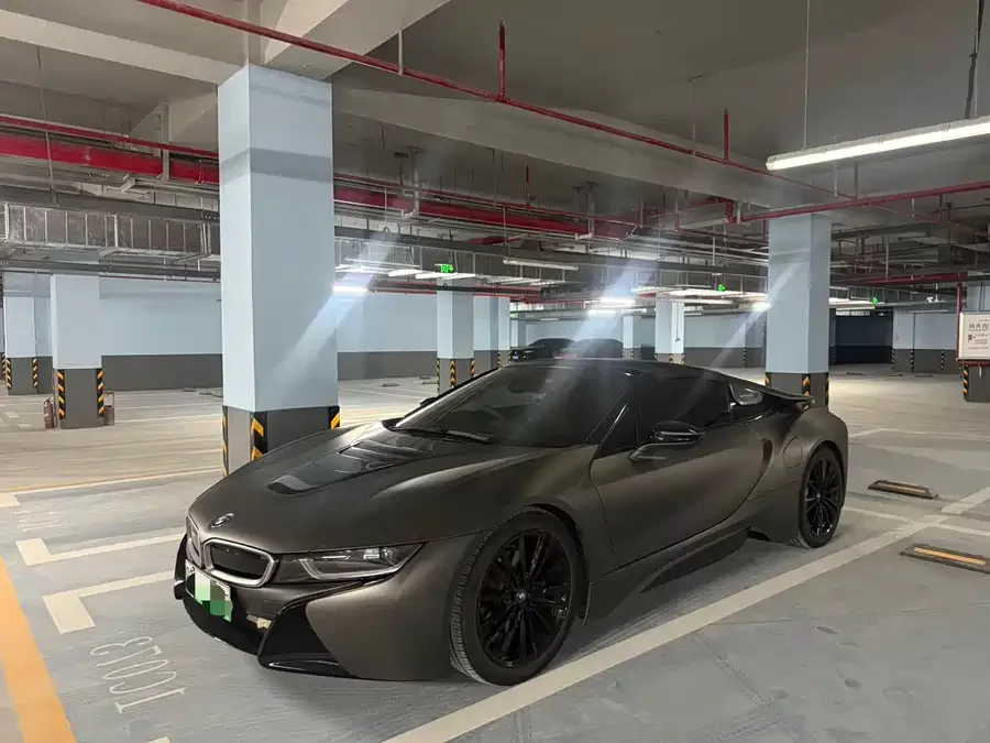 BMW i8