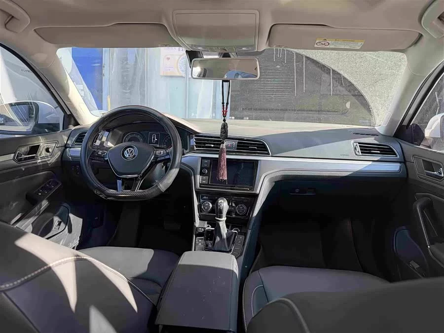 Volkswagen Lingdu