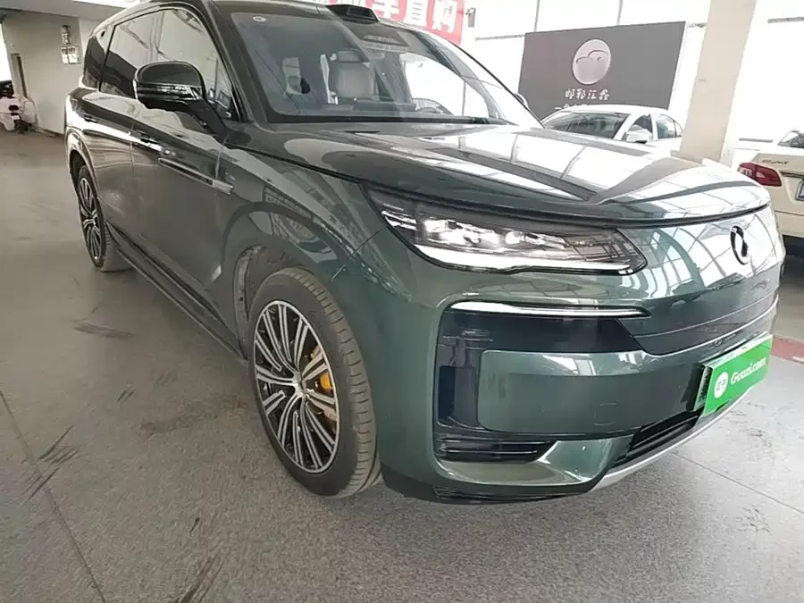 BYD N9
