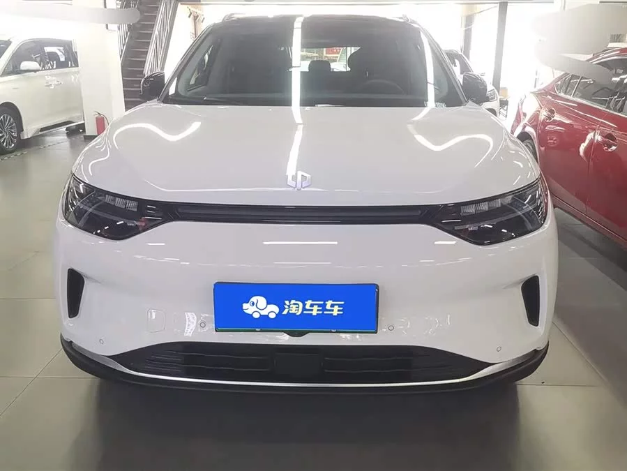 Leapmotor C11