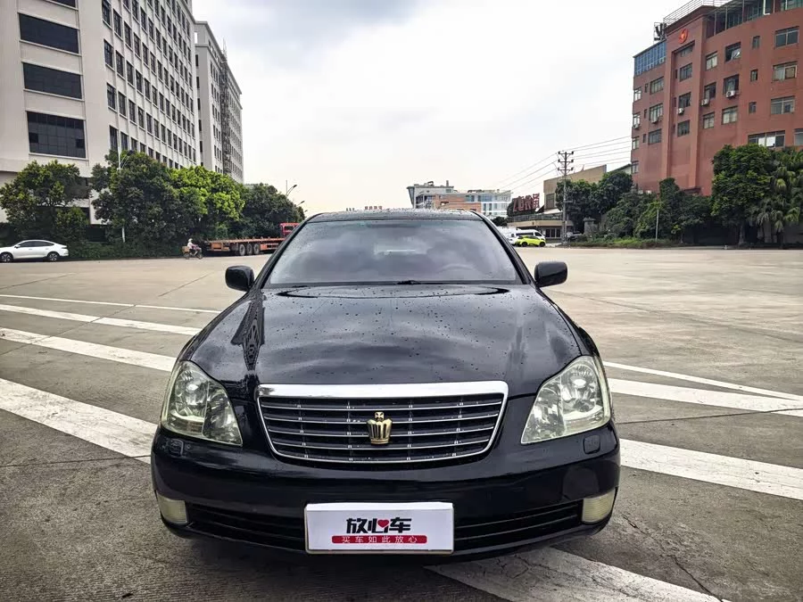 Toyota crown