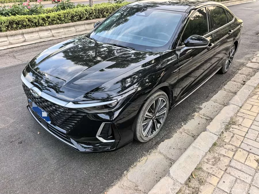 Chery Arrizo 8