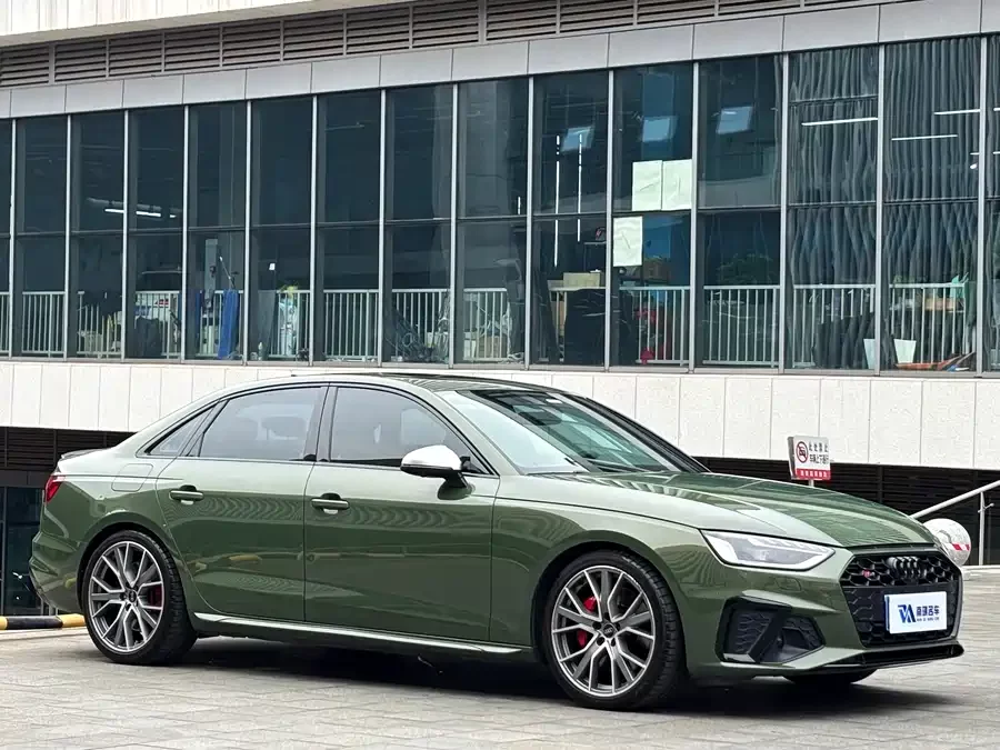 Audi S4