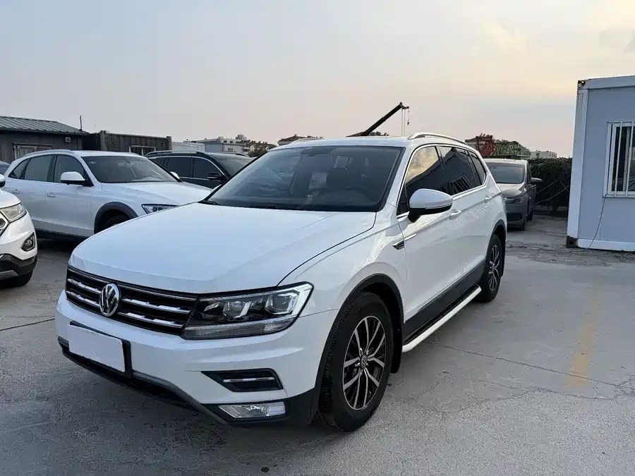 Volkswagen Tiguan L