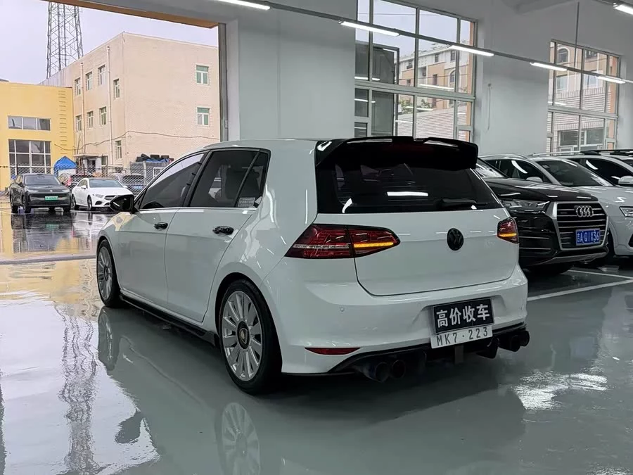 Volkswagen golf