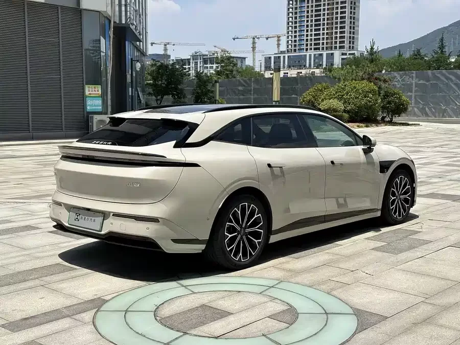 Zeekr 007GT