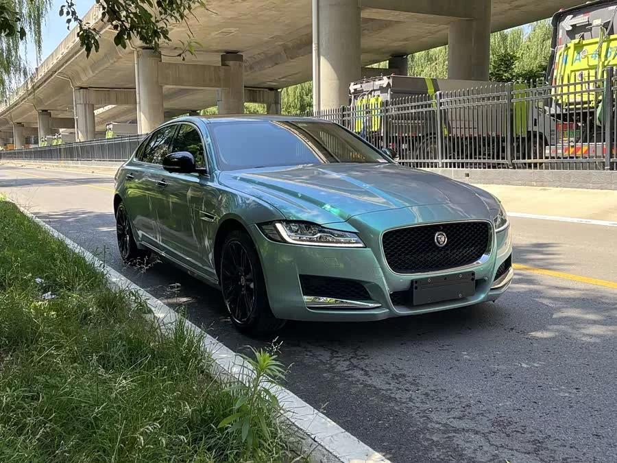 Jaguar XFL