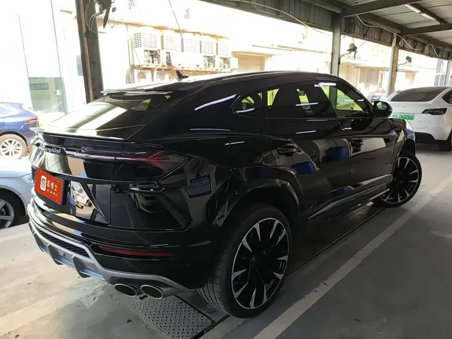 Lamborghini Urus