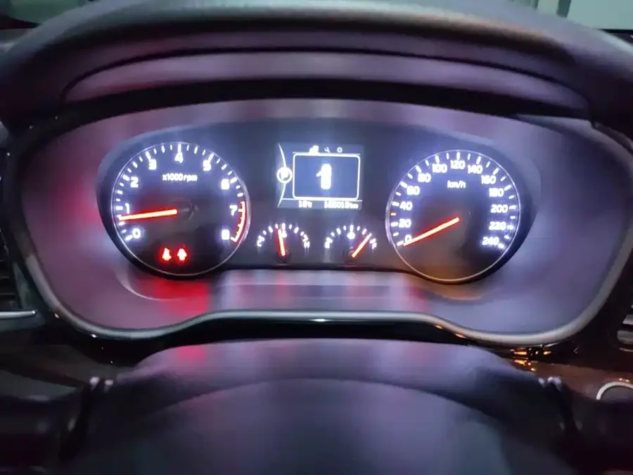 Kia K4