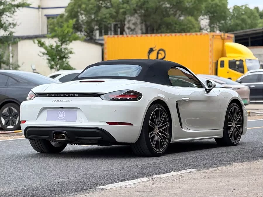 Porsche 718