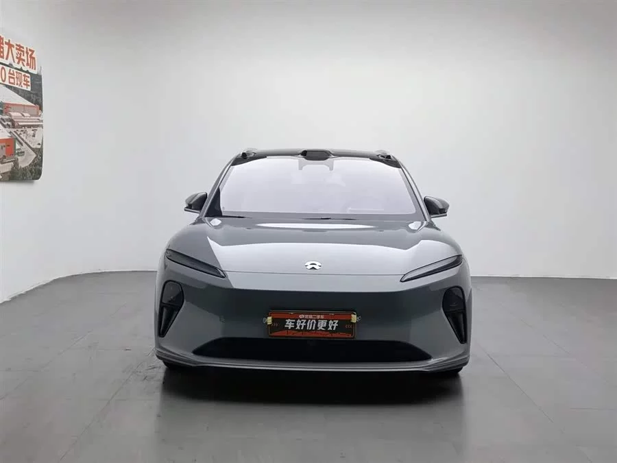 NIO ET5T