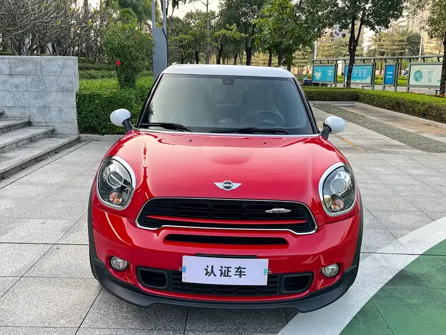 MINI JCW PACEMAN