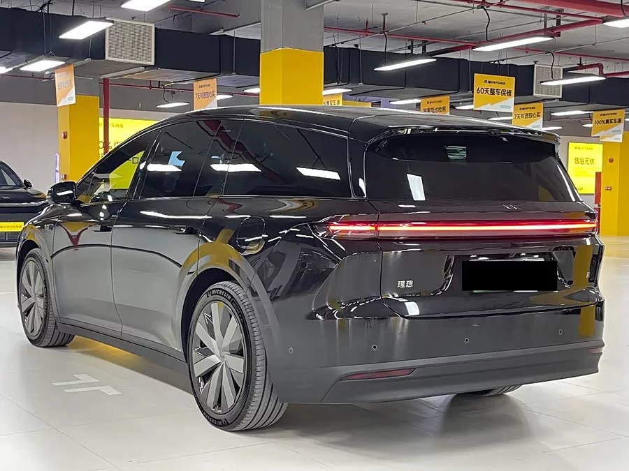 Li Ideal i8