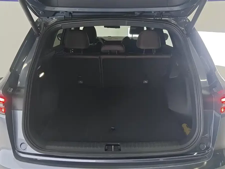 Geely Xingyue L