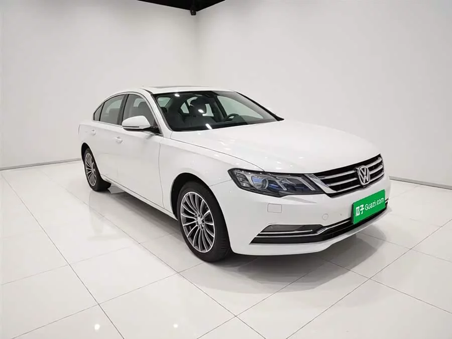 Zotye Z700