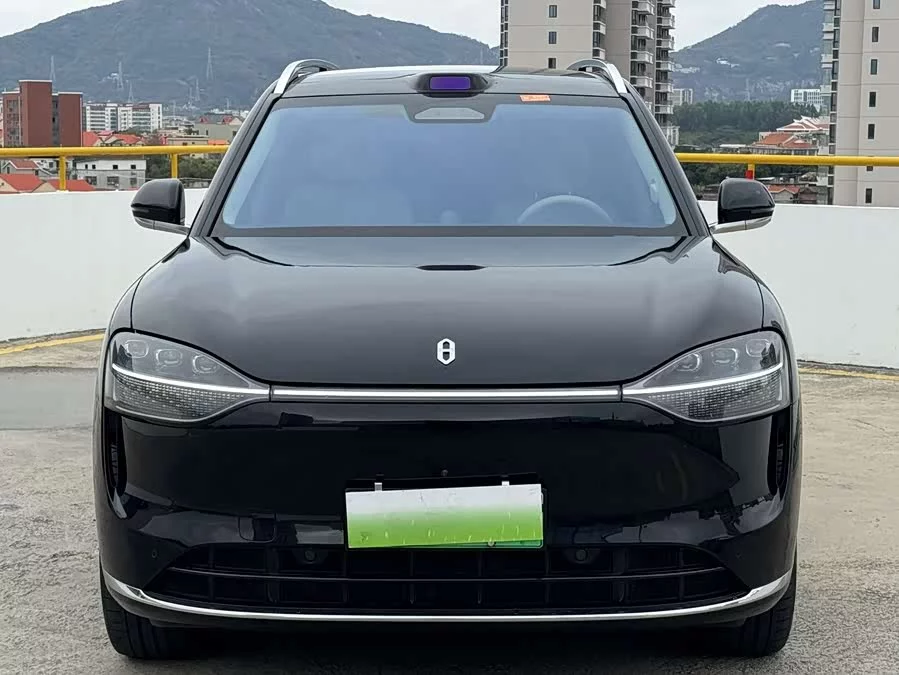 AITO Wenjie M9