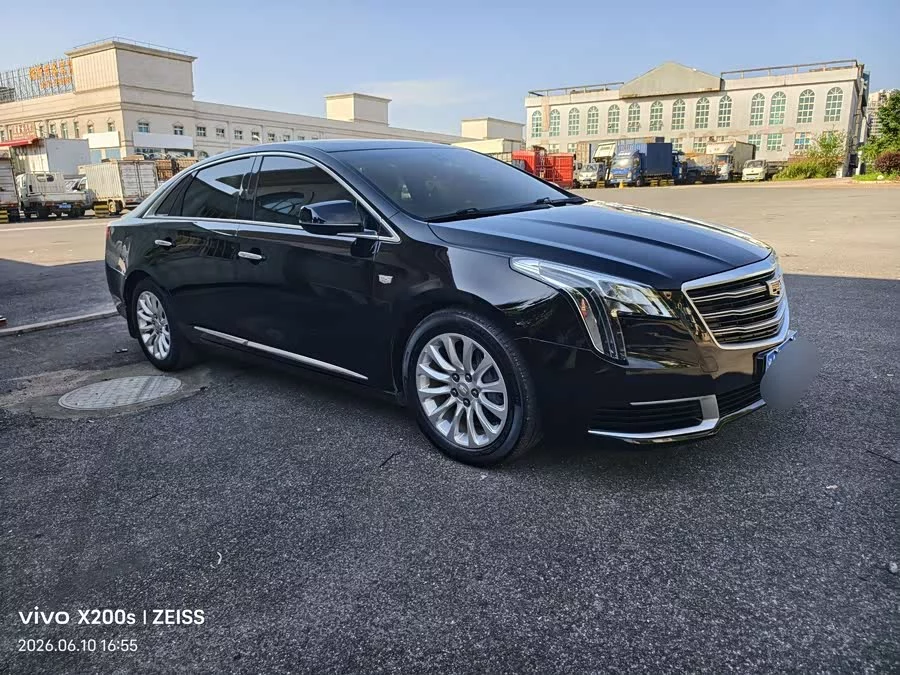 Cadillac XTS