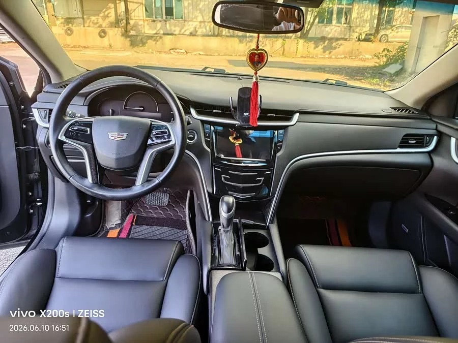 Cadillac XTS