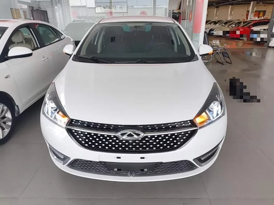 Chery Arrizo 5
