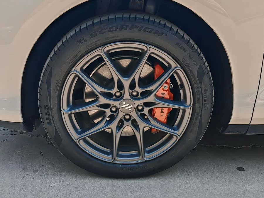 Zhiji LS6