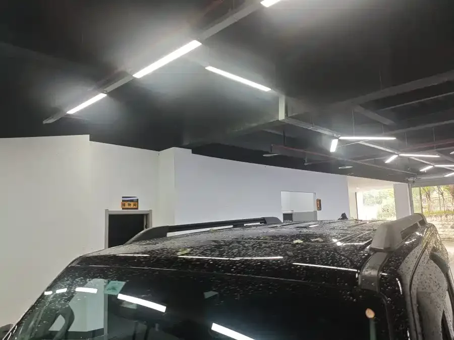 TANK 300