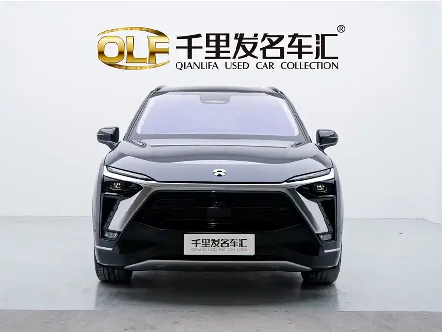 NIO ES8