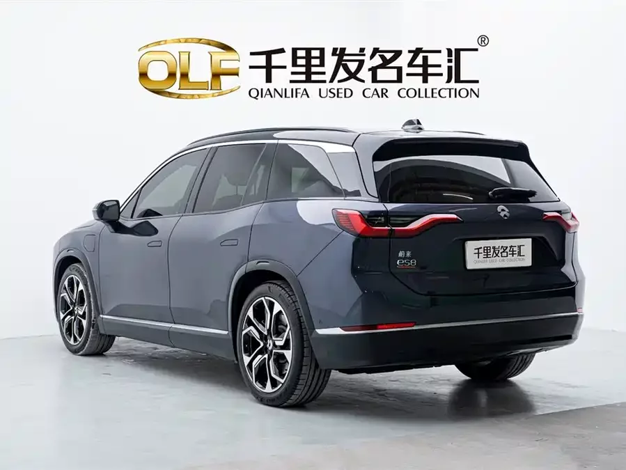 NIO ES8