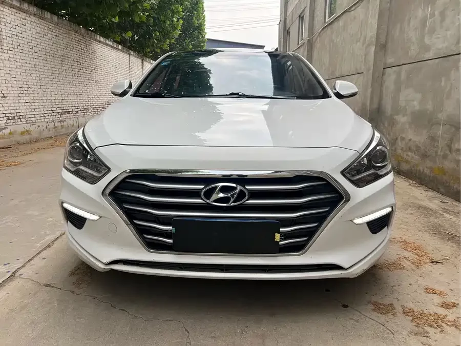 Hyundai Mistra