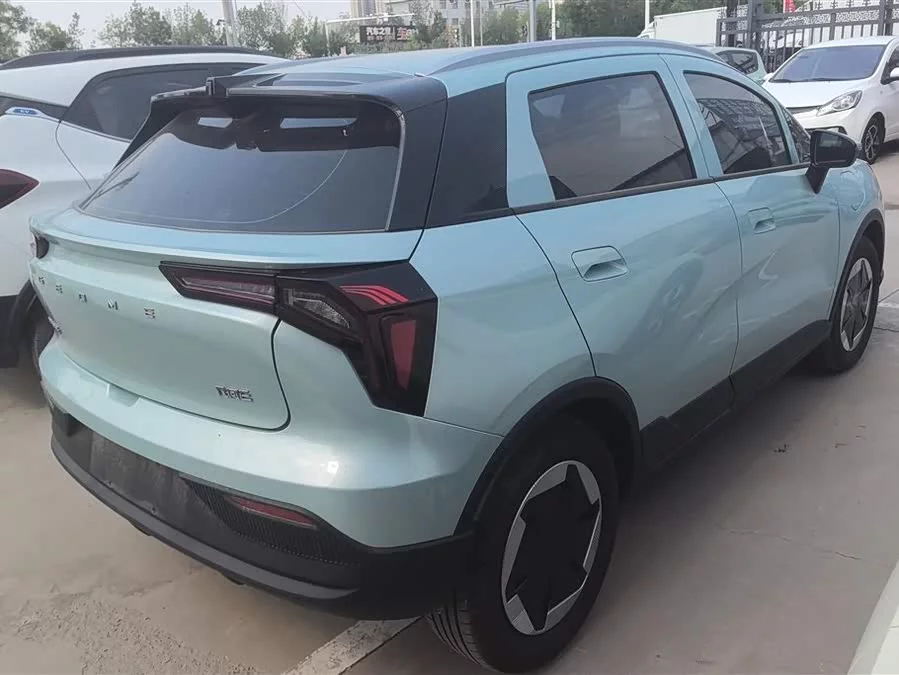 Geely E firefly