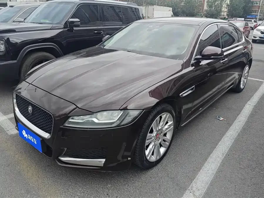 Jaguar XFL