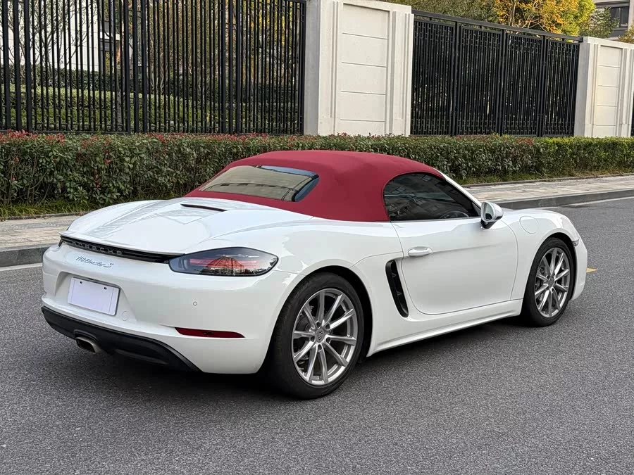 Porsche 718
