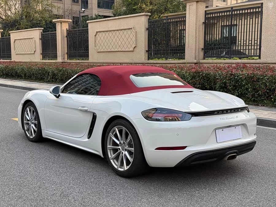 Porsche 718