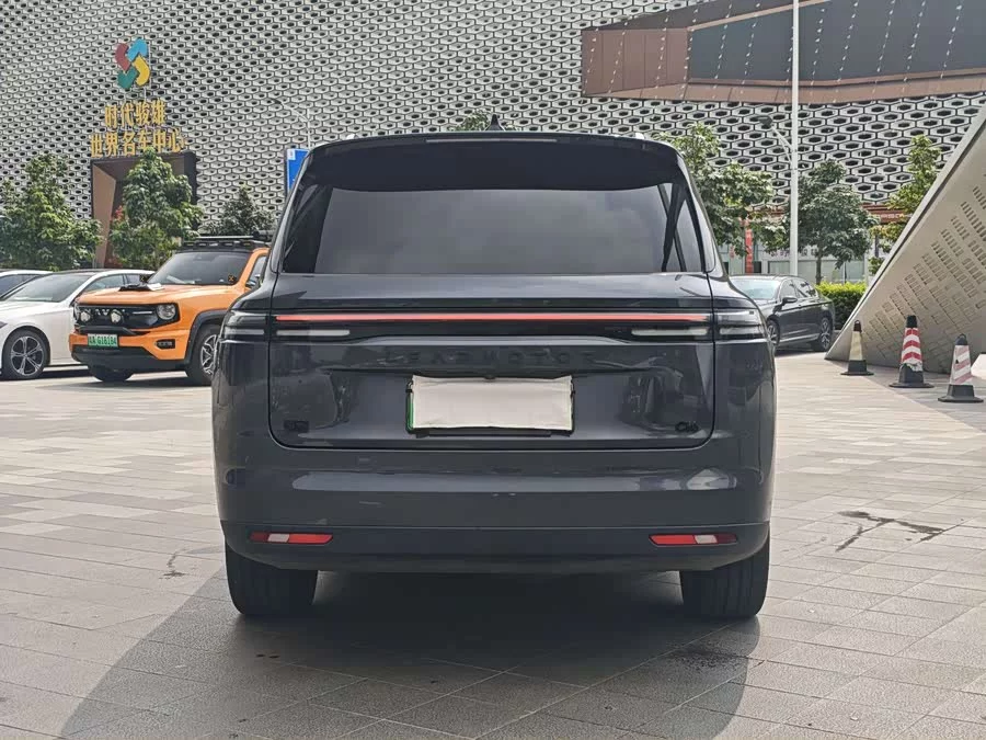 Leapmotor C16