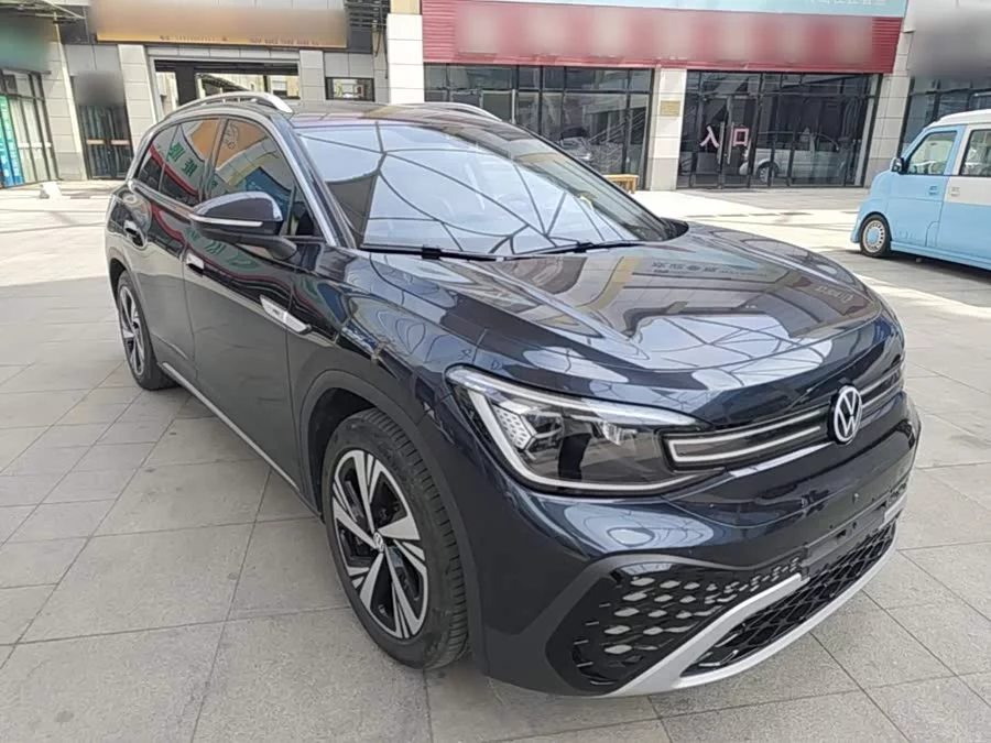 Volkswagen ID.6 CROZZ
