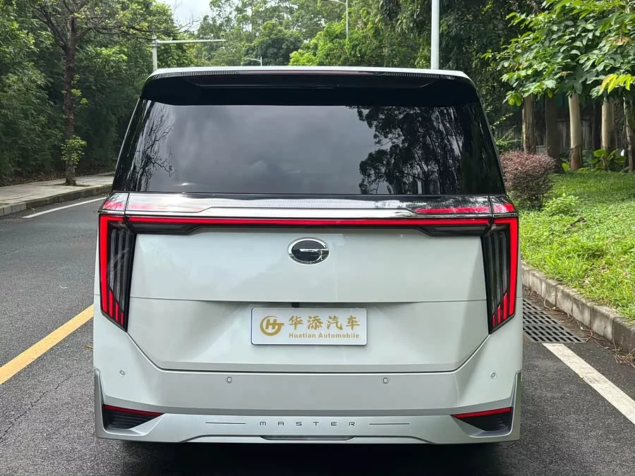 GAC Trumpchi M8