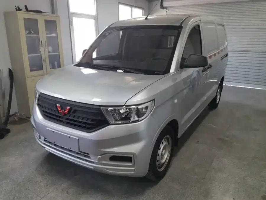 Wuling Hongguang V