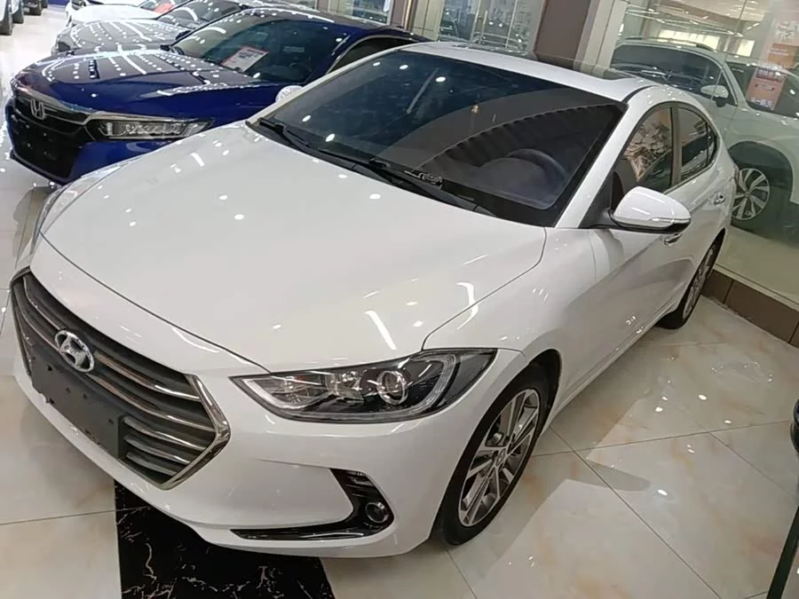 Hyundai elantra