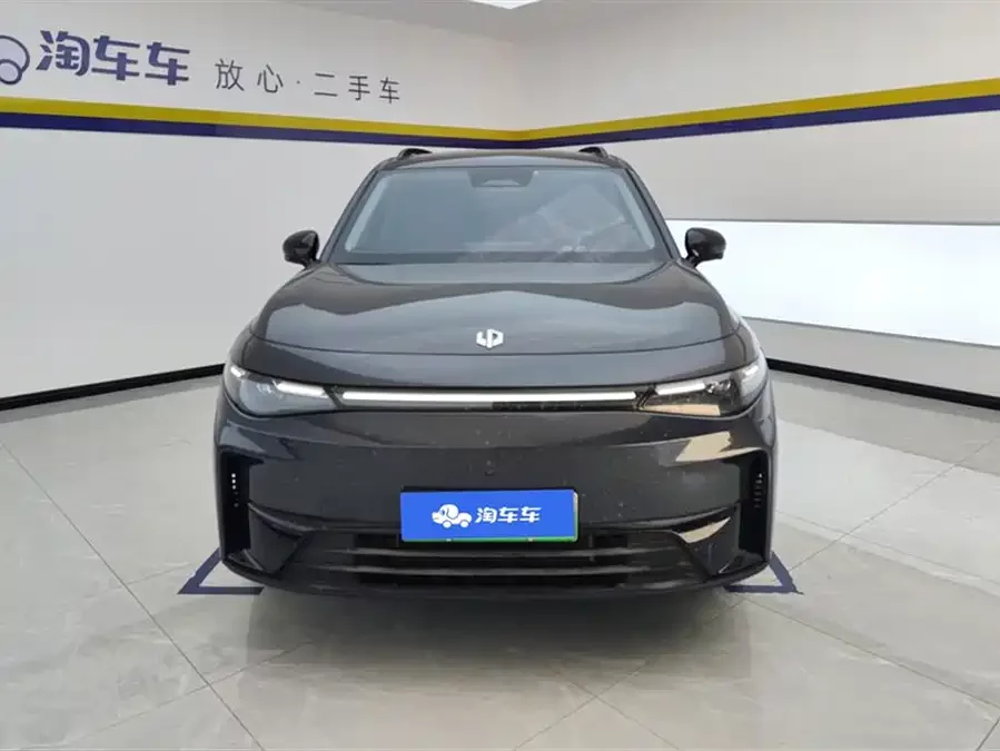 Leapmotor C16