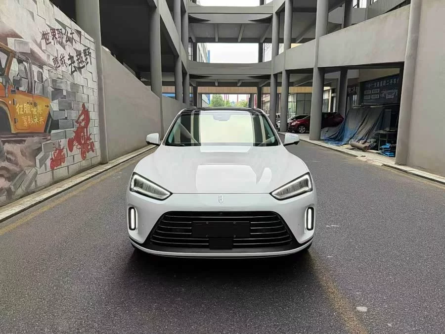 AITO Wenjie M5