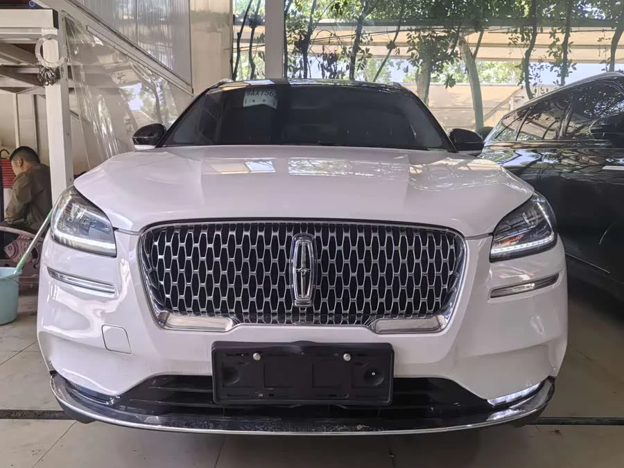 Lincoln Adventurer