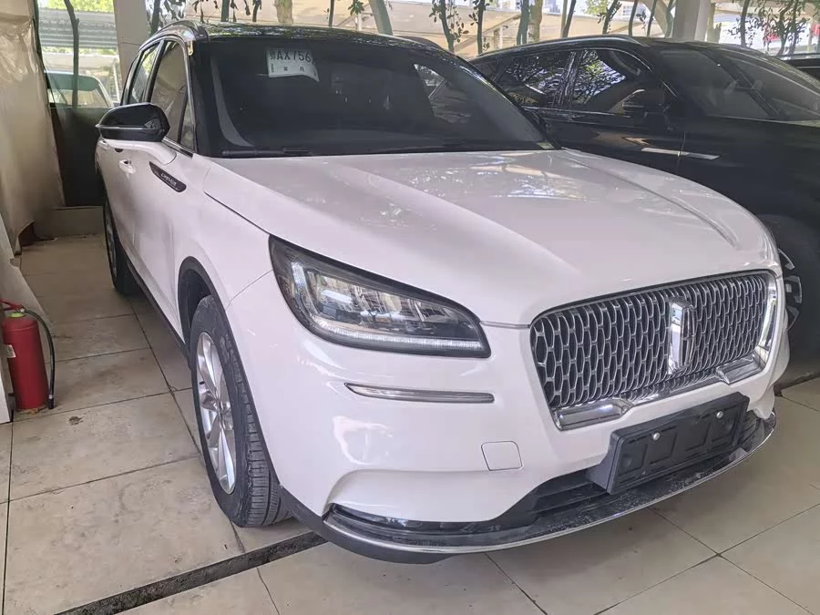 Lincoln Adventurer