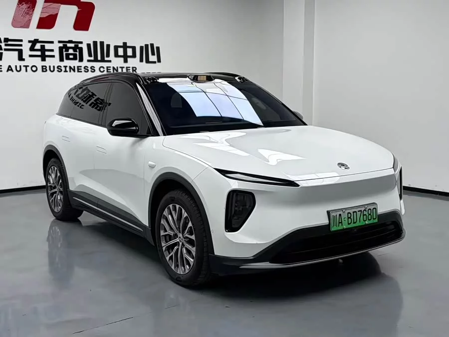 NIO ES6