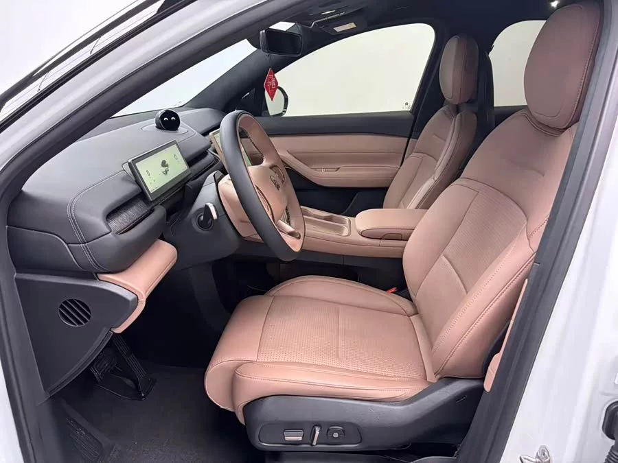 NIO ES6