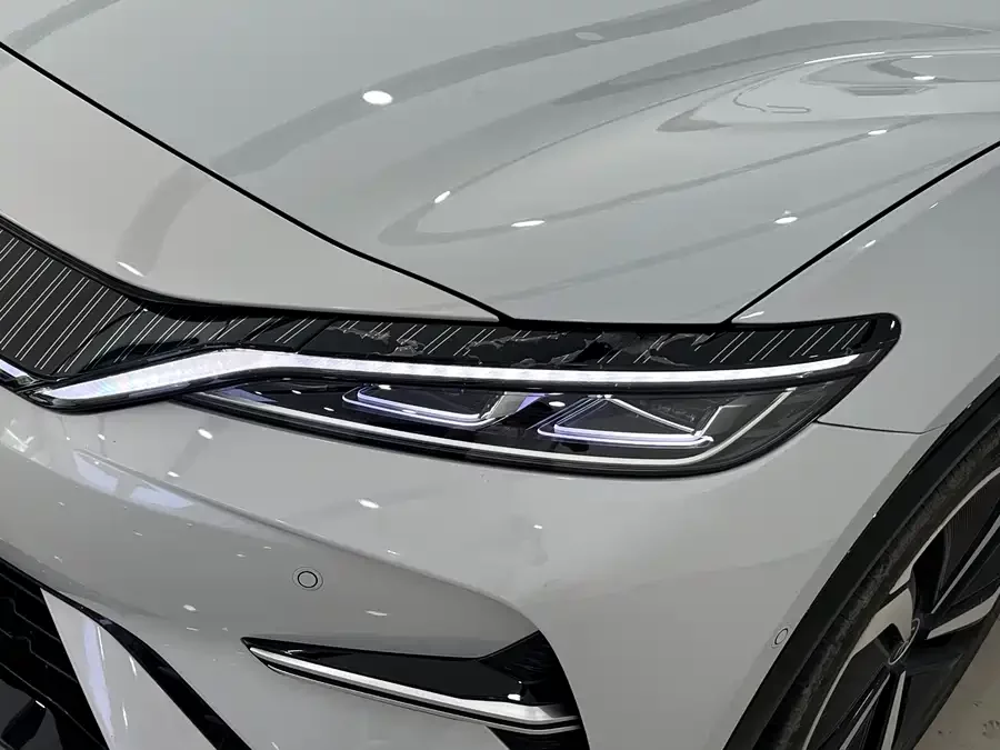 BYD Song L EV