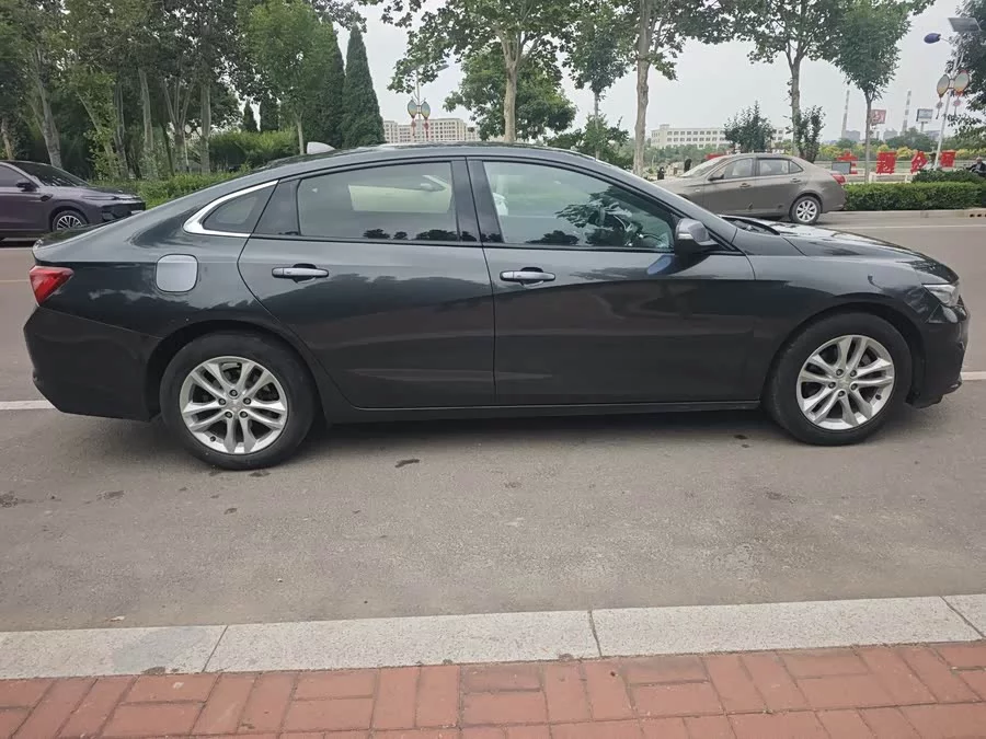 Chevrolet Malibu XL